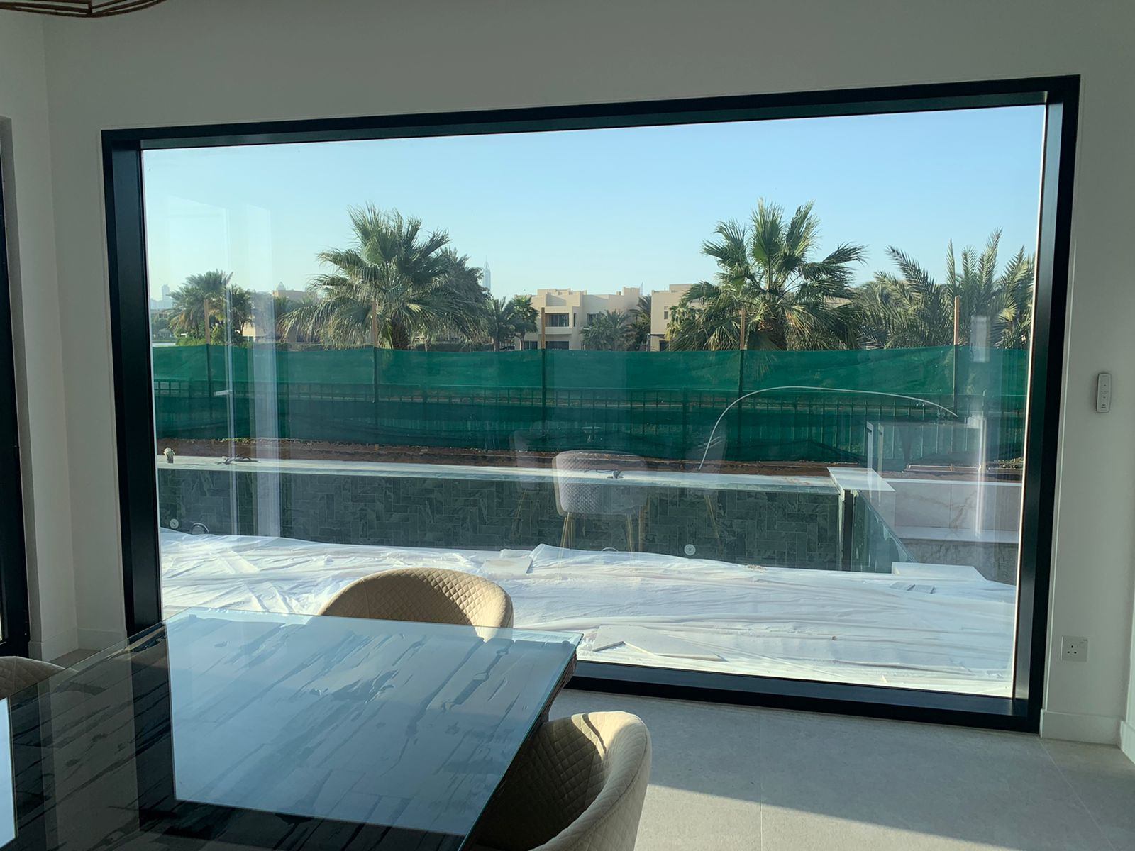 Aluminium Windows 5 Large fixed picture window with black frame and lake view - Zealcon