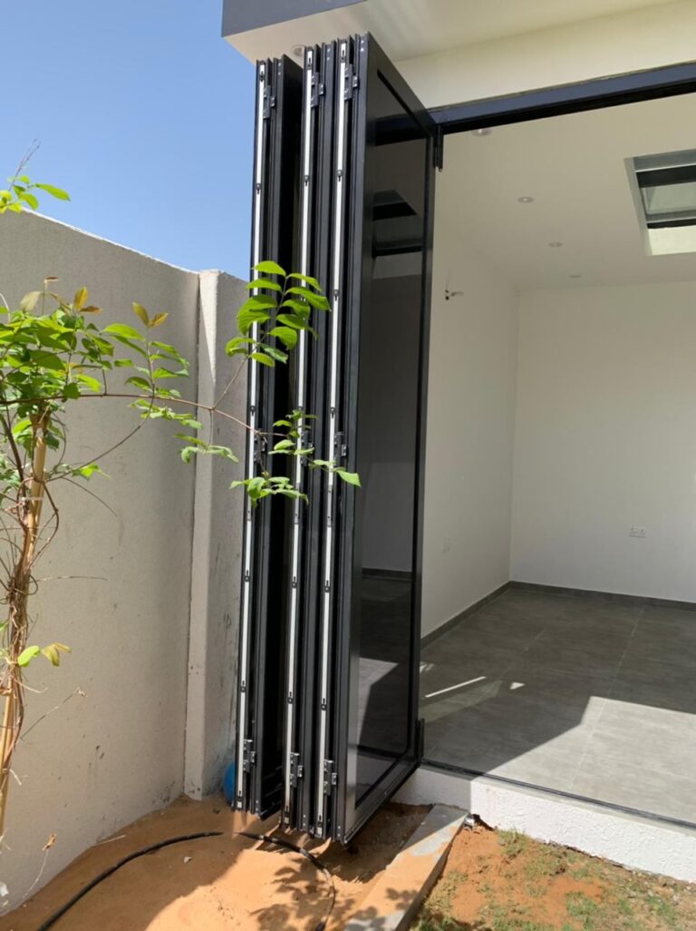 Bi-Folding Doors 10 Bi-Folding Doors in Dubai - photo 1