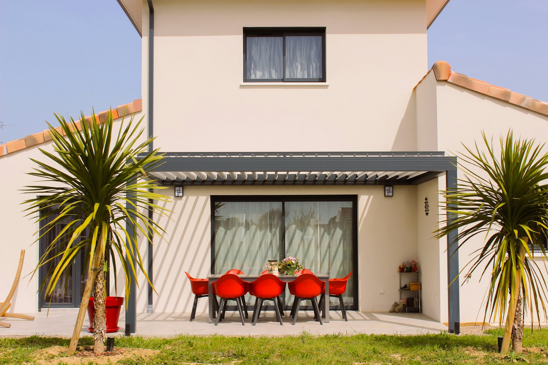 Bioclimatic / Louvered Pergolas 23 zealcon stock aluminium pergolas 3